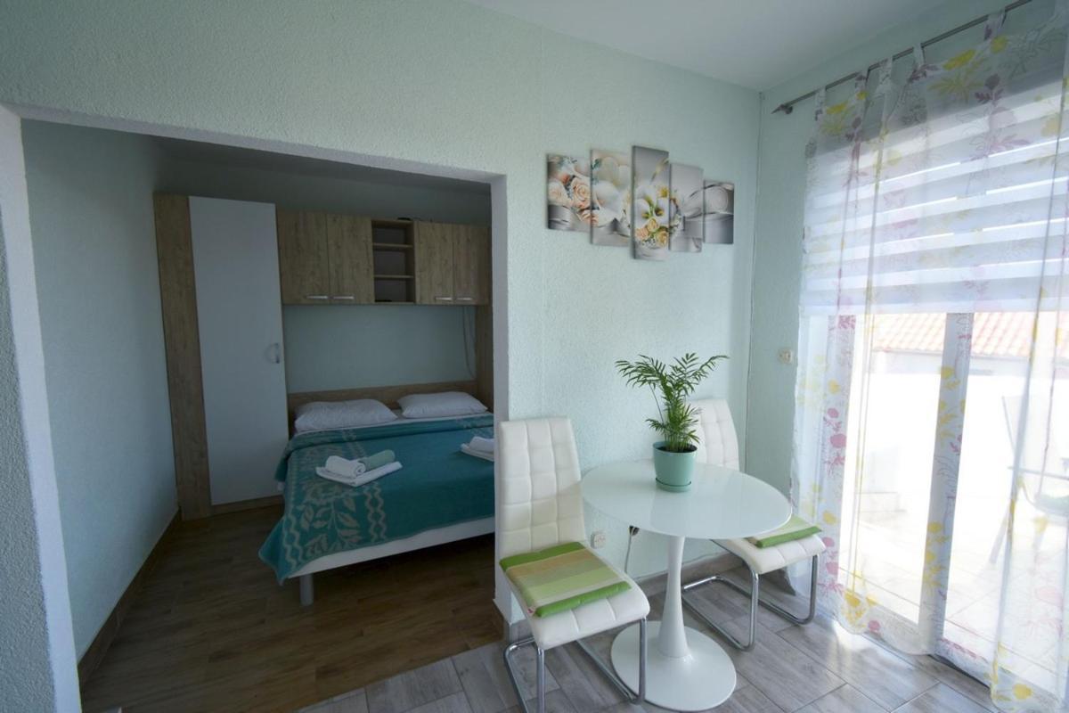 Denjak Apartments Kornić Exterior foto