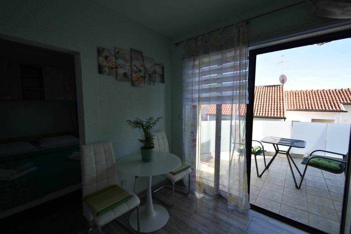 Denjak Apartments Kornić Exterior foto