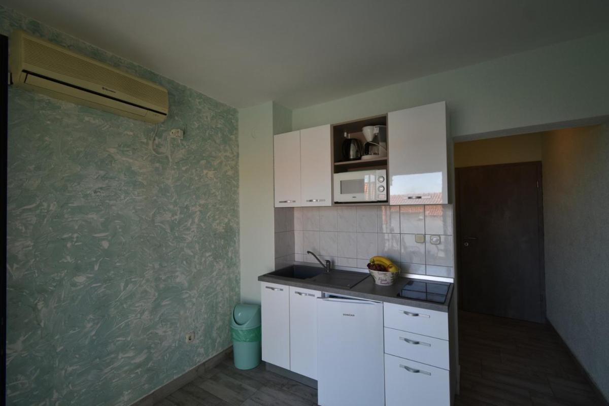 Denjak Apartments Kornić Exterior foto